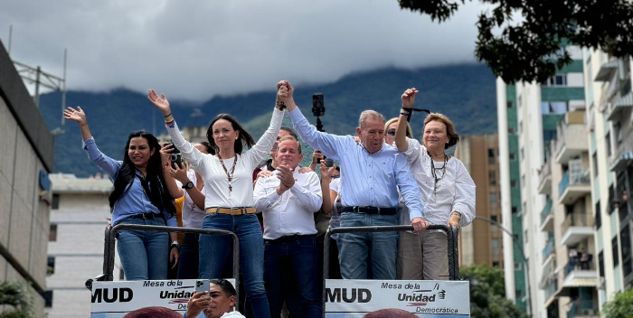 María Corina Machado al CNE: Los retamos a entregar las actas, los resultados no se negocian