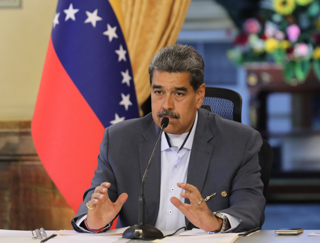 Maduro ordena patrullaje militar y policial en todo el territorio venezolano