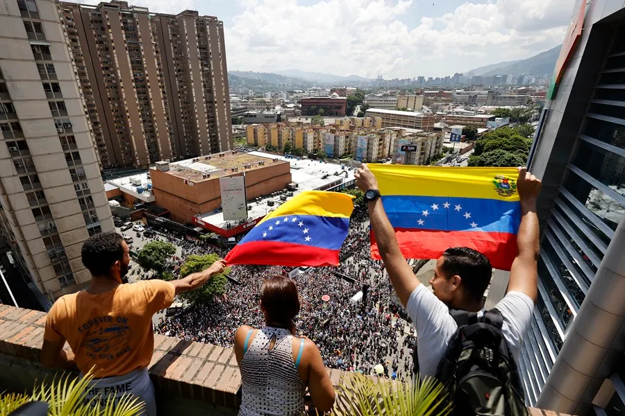 Amenazas a la Democracia: Un Llamado de Atención Global