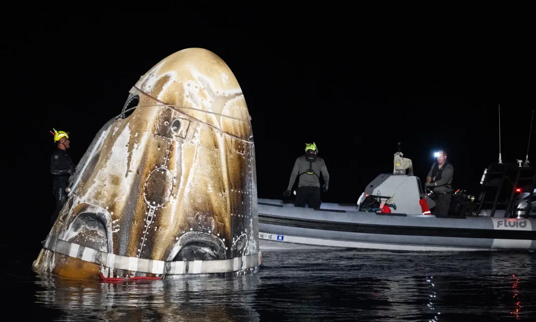Tripulación SpaceX Crew-8 ameriza con éxito en Florida