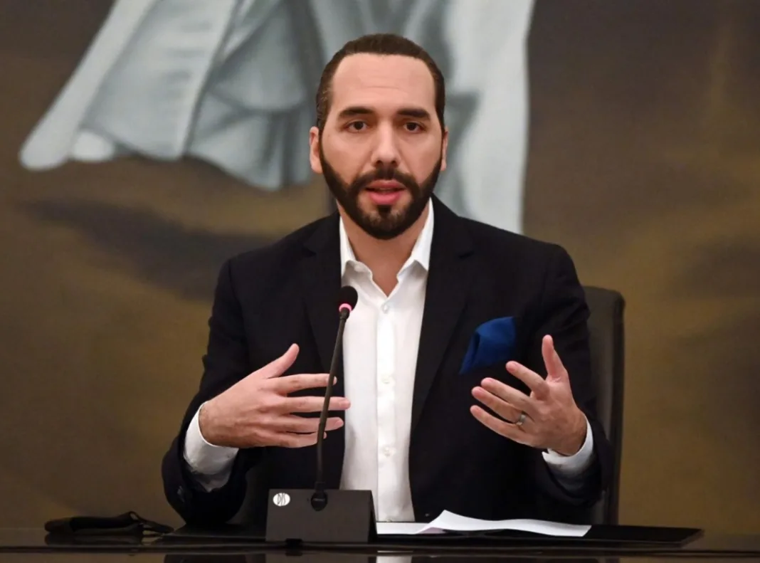 El presidente de El Salvador, Nayib Bukele, ha generado revuelo tras una llamada telefónica con el expresidente Donald Trump, evento que ha sido ampliamente comentado en redes sociales.