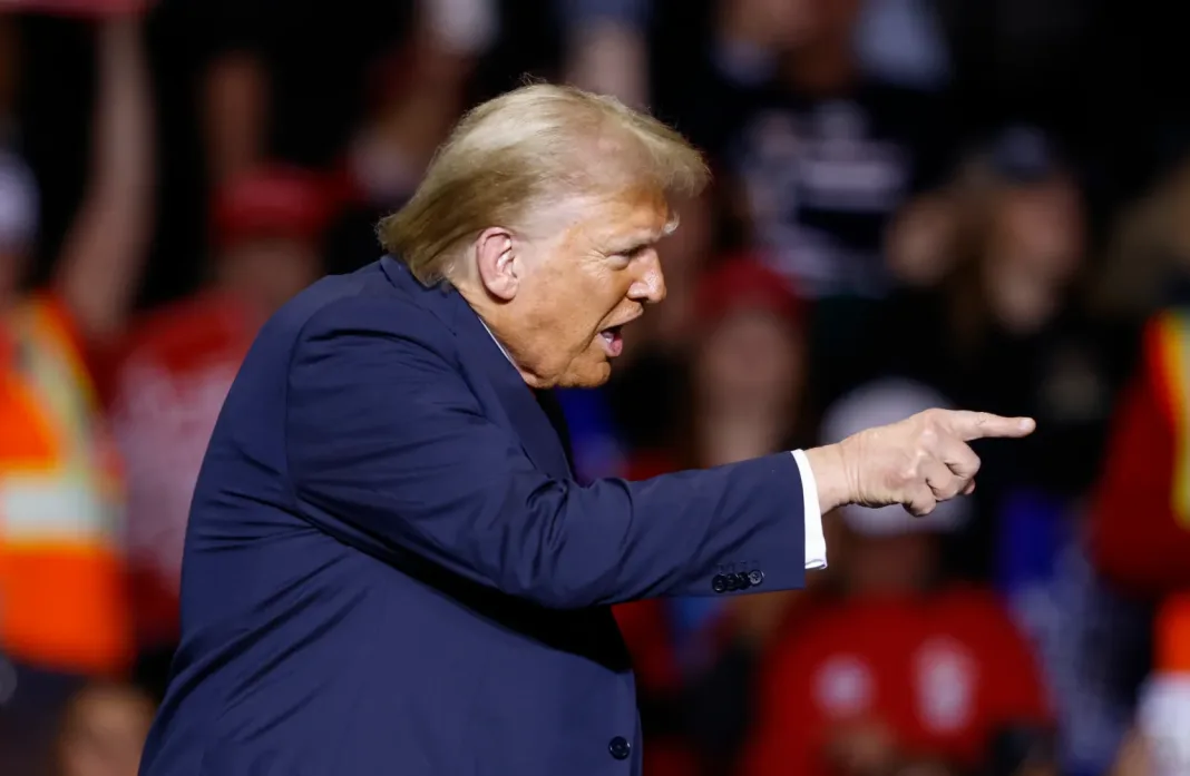 Donald Trump amenaza