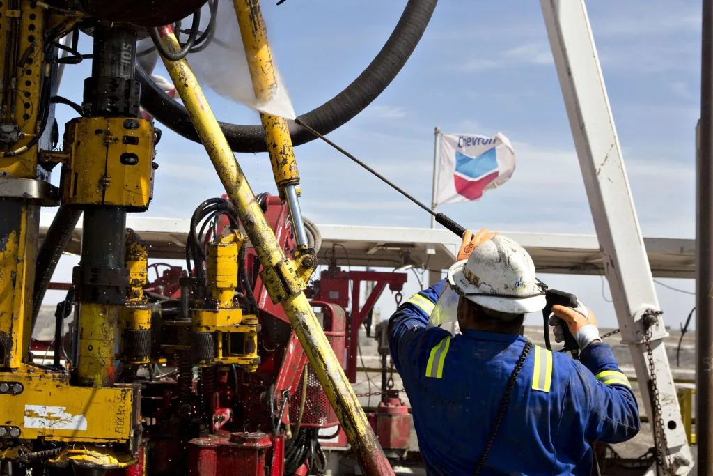 Trump revoca licencia de Chevron en Venezuela