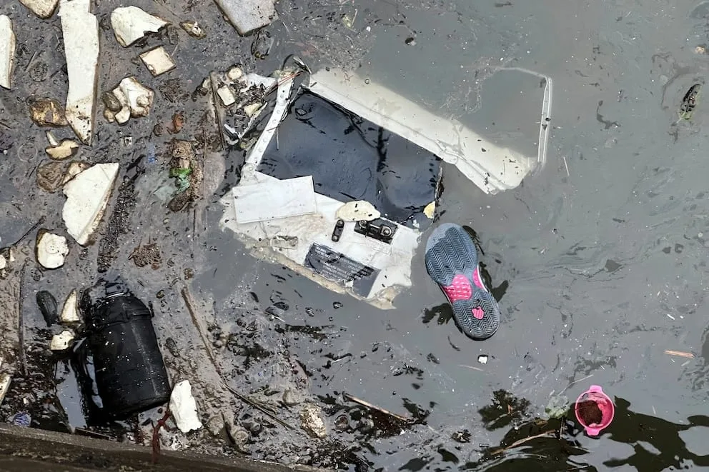 Seis muertos tras caída de helicóptero en el río Hudson