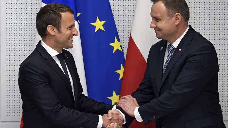 Francia y Polonia Sellan un Tratado Histórico con Cláusula de Defensa Mutua