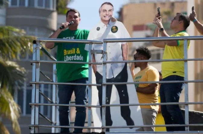 La Corte Suprema ordena la prisión domiciliaria de Jair Bolsonaro