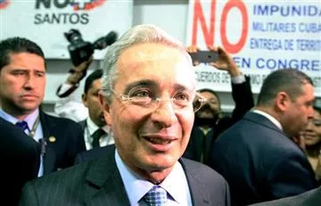 Tribunal Superior de Bogotá revoca condena contra Álvaro Uribe