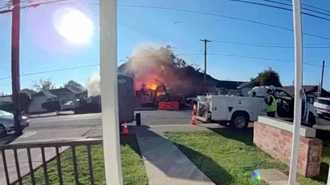 Explosión en California destruyó tres propiedades y dejó varios heridos