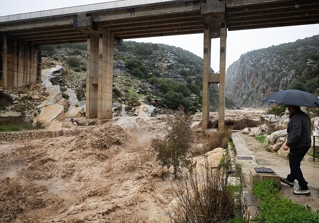 La borrasca Leonardo dejó más de 3.500 evacuados y graves inundaciones en Andalucía