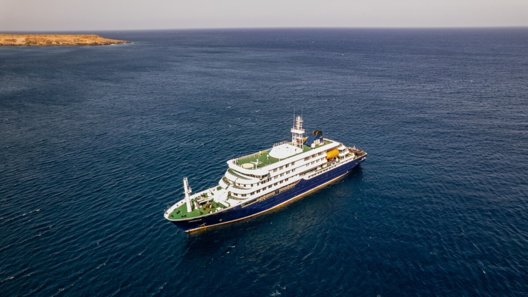 Cabo Verde bloqueó el desembarco del crucero con hantavirus y evalúan llevar a los 149 pasajeros a Canarias