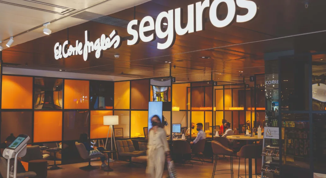 El Corte Inglés regresa al seguro de mascotas de la mano de Mutua Madrileña