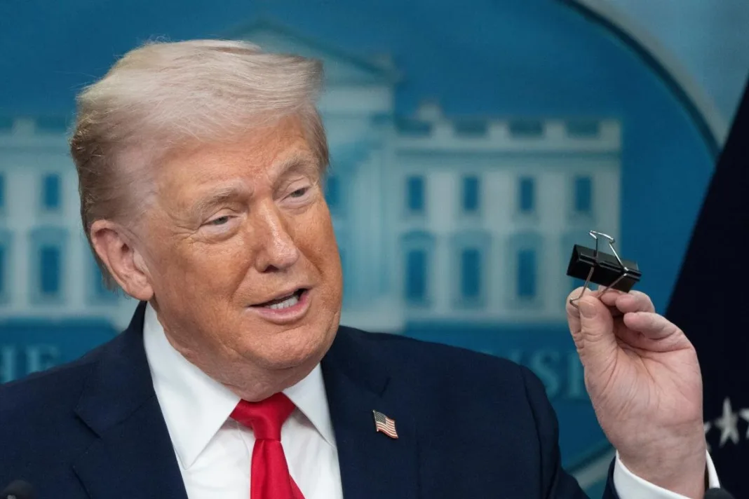 Donald Trump descartó poner límites al desarrollo de la inteligencia artificial: «No podemos detenerla»